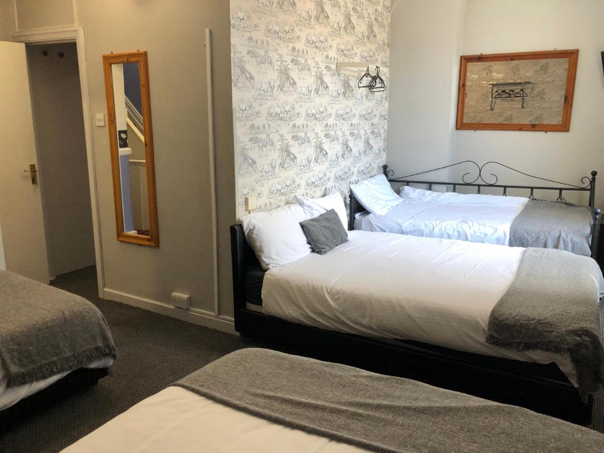 Ultimate Family Guest House Blackpool Exterior foto
